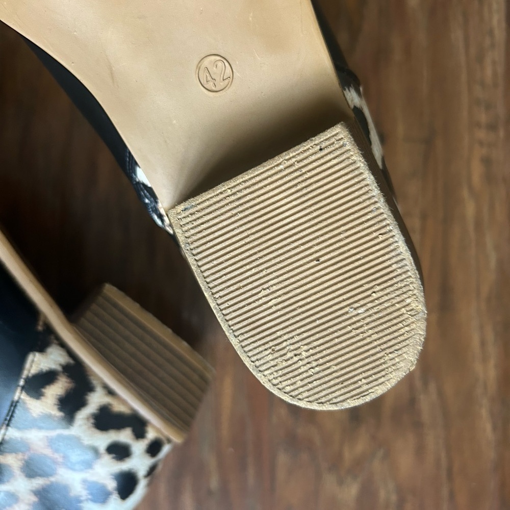 Leopard Print Women’s Ankle Boots - Picture 2 of 6